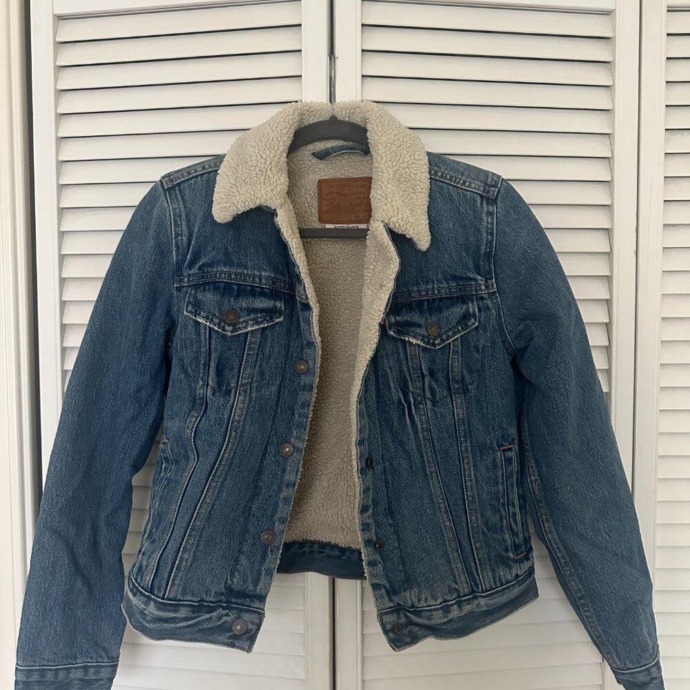 Levis Sherpa Jean Jacket